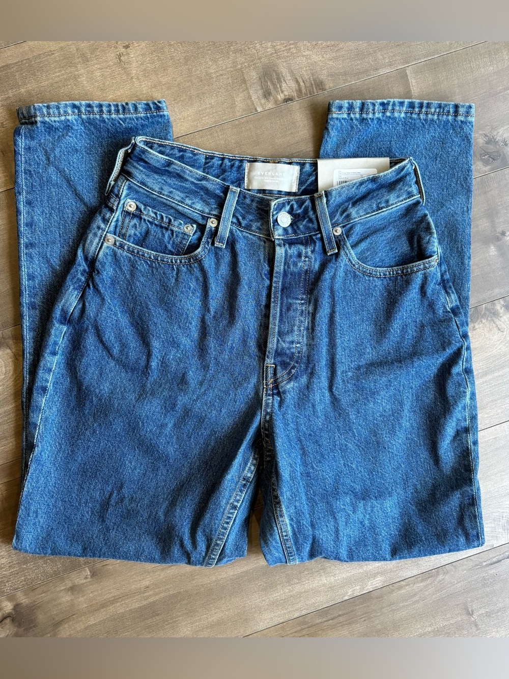 NWT Everlane The Curvy '90s Cheeky Straight Jean Medium Wash